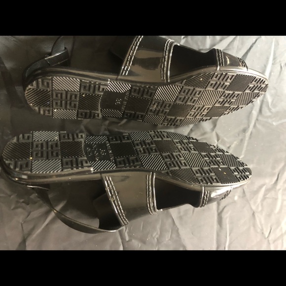 Givency Jelly Gladiator Sandals - Picture 13 of 14
